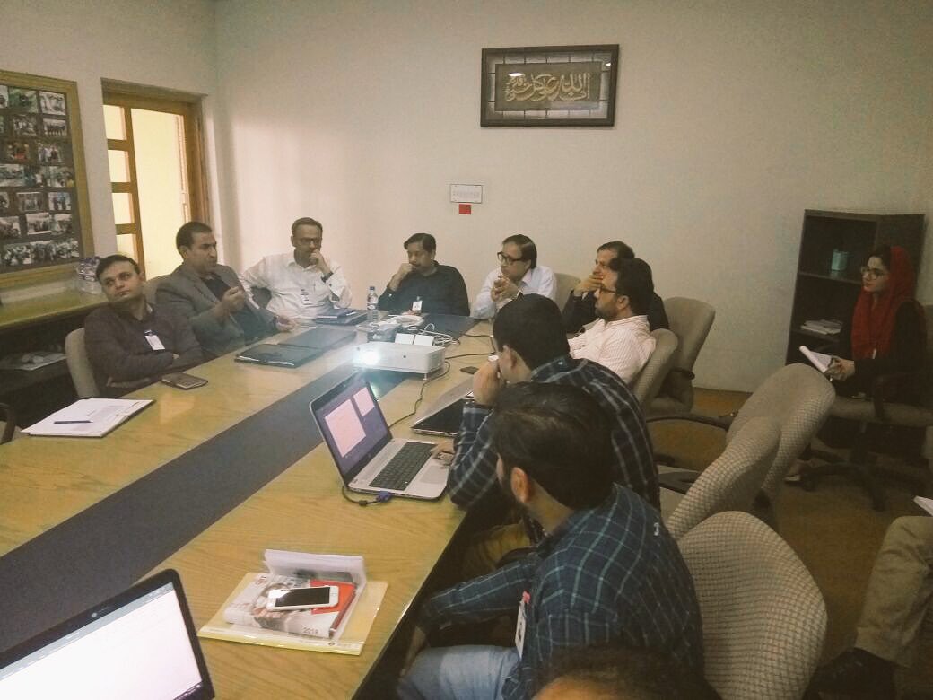 rana_milyas's tweet photo. #Man_to_Machine_Ratio_Project
Progress shared with Mr.Sharma. He appreciated and guided to OPS team #INTERLOOP_HD_1
Thanks INTERLOOP Management to providing us great opportunity to refine our thoughts by #LEAN_Guru
@Tloop25 
@adeeltahirhd1 https://t.co/FU0Kkul7N2