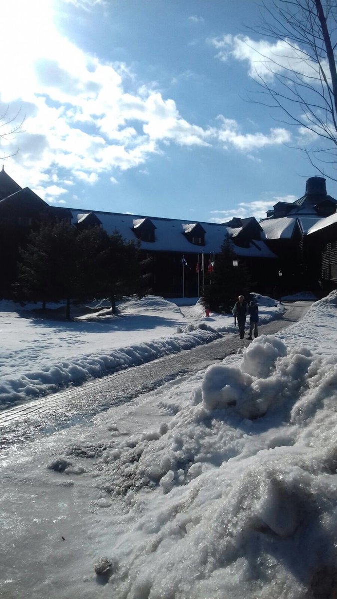 PlaceBookVenues's tweet photo. This is what we call snow! Thank you #accorhotels #Quebec #Canada https://t.co/vJyy5aIWCy