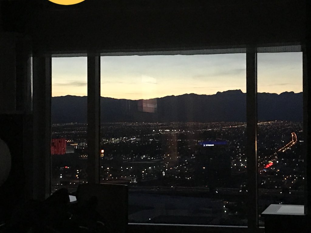 SonjahStanley's tweet image. #TuesdayScenes #ViewFromAWindow #NoFilter #CoolRunnings @CaroleBeckford @djmillerJA @jahmekyagyal @suezeecue @clarkecooper @DahliaHarris