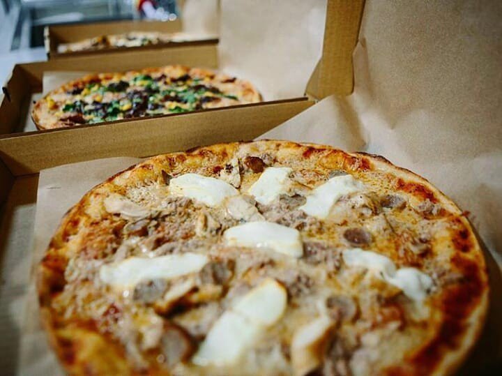 Bit nippy out there isn't it. Fear not, we've whipped up a list of belly-warming delicious deals for y'all ow.ly/LwCz30iDxJm