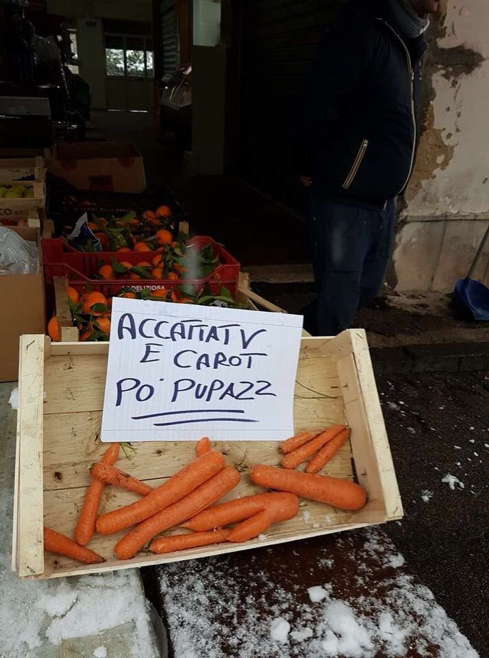 Luabada's tweet photo. #Instantmarketing #madeinNaples ❄️⛄️ #neve2018 #Burian #Burianopupazz https://t.co/J2jXczhLmn