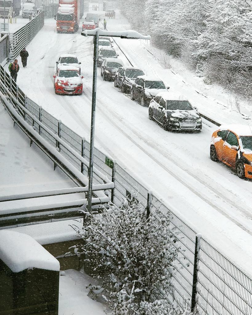 StPierreMSP's tweet photo. @BidfoodUK A bit of snow at Paddock Wood https://t.co/oJvhcecLwi