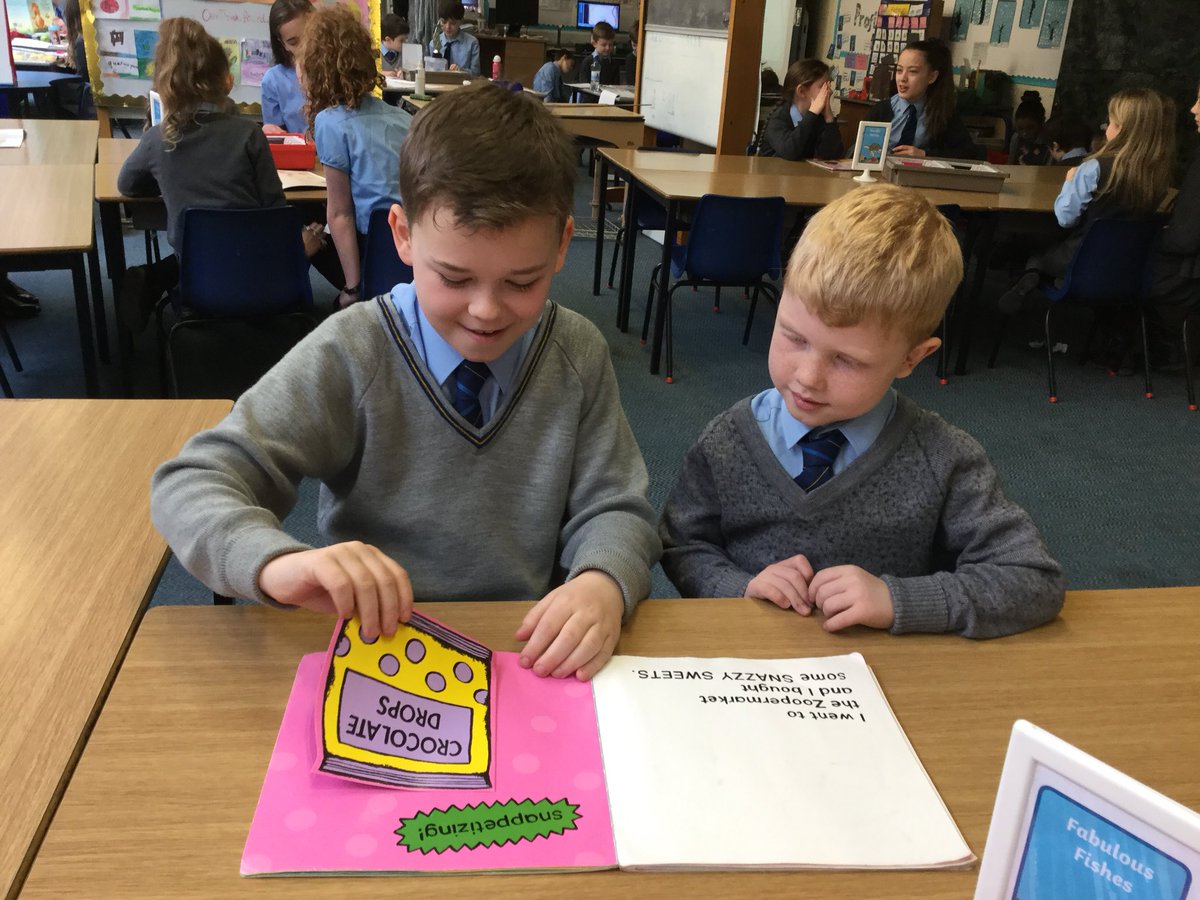StJosephsERC's tweet photo. P2 delighted to be read to by P7 #LetsShareAStory #WorldBookWeek https://t.co/iZ8x0KsWGM