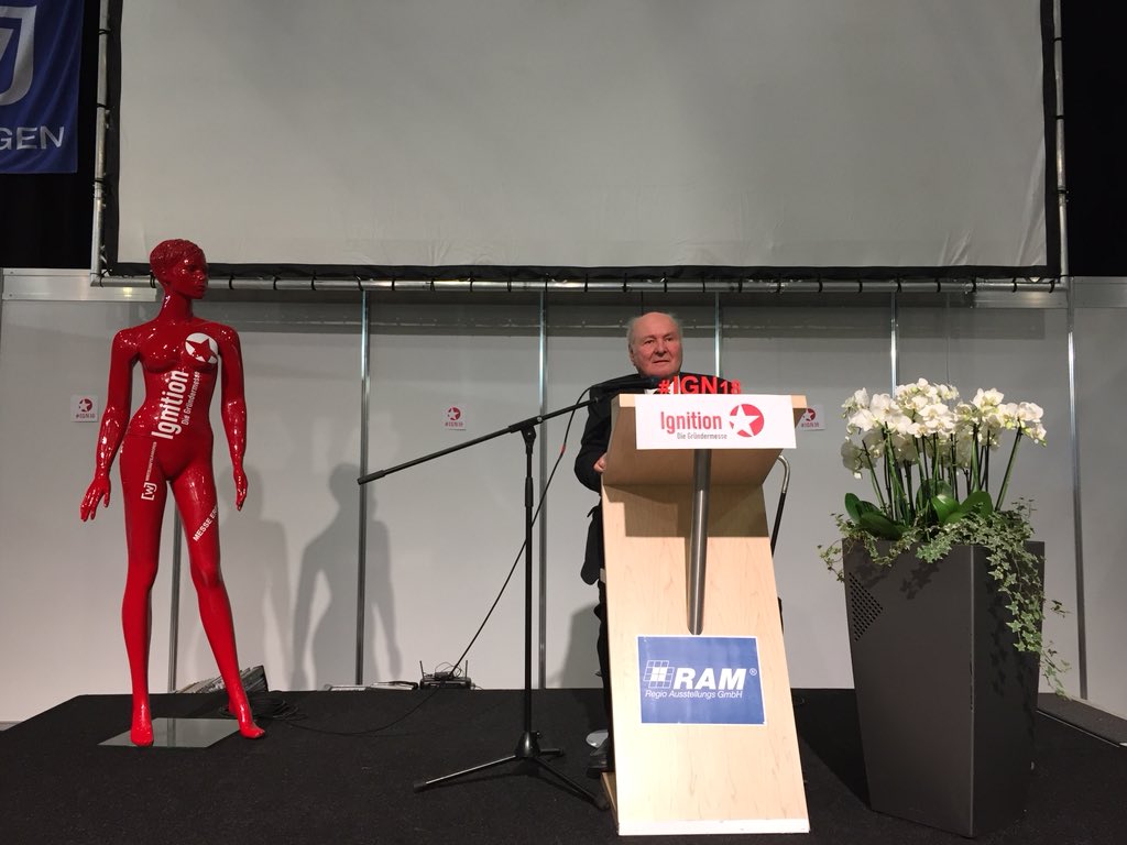 kraemerloft's tweet photo. Claus Hipp spricht auf der @IgnitionThuer über wertvolles Unternehmertum #ign18 https://t.co/HplTOgdGEe