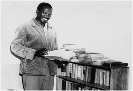 MbuyiseniNdlozi's tweet photo. In memory of #RobertSobukwe 

#LandExpropriation #Mayibuye https://t.co/DgIcyQPkjB