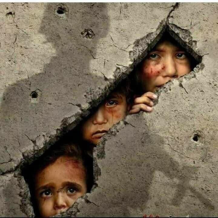 This is so heartbreaking. May peace return to Syria 
#SaveSyrianChildren #RestoreSyrianPeace