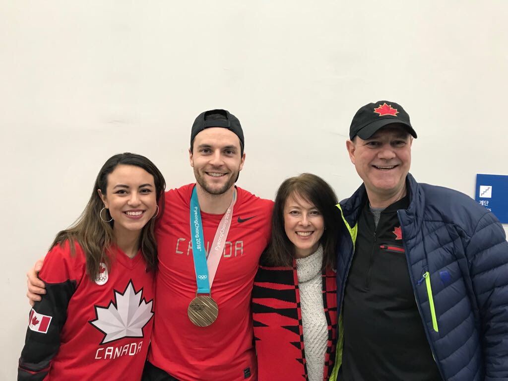 stefelliott6's tweet photo. Thanks @hockeycanada for giving me this opportunity I will always remember. Thanks @katiecairns14 @celliott29 @kentelliott1 @claireethebear for making the trip out to experience it with me. It was a blast!✌️Now time to finish the year strong with @hv71 #olympics2018 @teamcanada https://t.co/H5t5pocedX