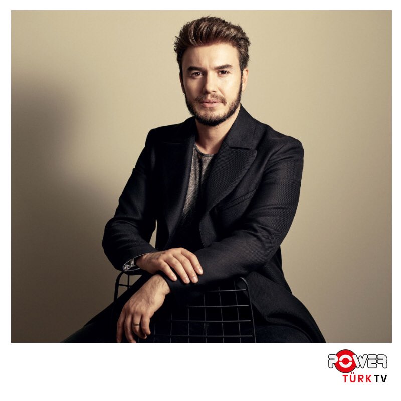 PowerturkFM's tweet photo. 5'TE 5'in Bu Haftaki Konuğu: @mustafaceceli ! Cumartesi 10:00 ve Pazar 19:00'da PowerTürk TV'de. https://t.co/79mP15O5Pk