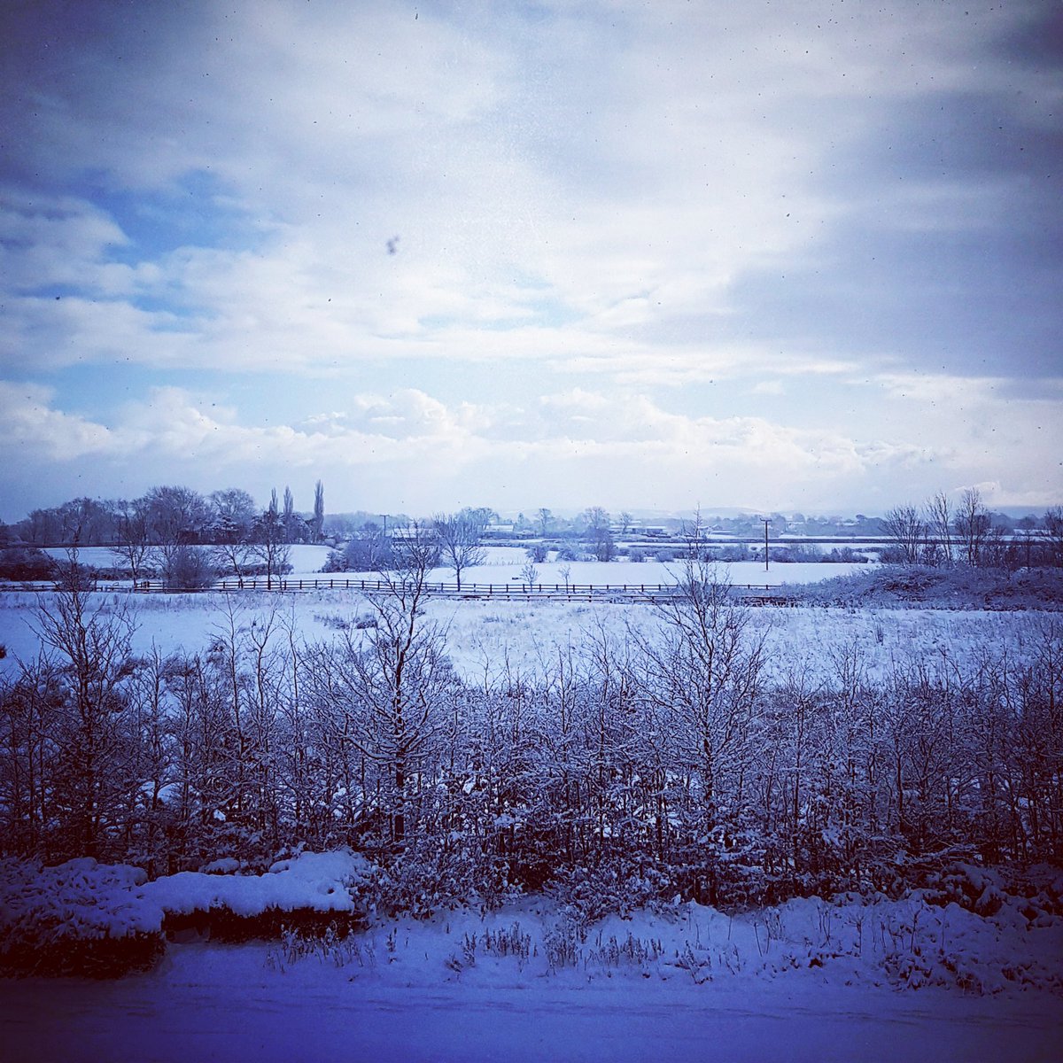 worldbackp's tweet photo. Nice scenes visible from our office window today and we can't wait to get our kit on and go and get amongst it. If you look really closely you can just make out the North Yorkshire Moors in the distance. ☃

#northyorkshiremoors #trails #scenery #landscape #explore #snow #views https://t.co/OLoasoYf8e