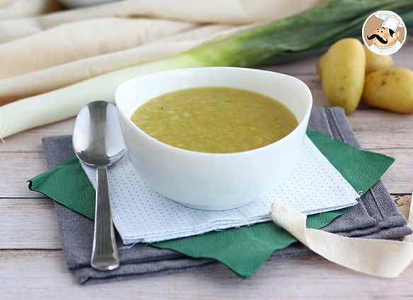 PetitChefPT's tweet photo. [Creme de alho-poró francês]

Nas noites frias de inverno, nada melhor que uma sopa.

Leia mais: https://t.co/clvgQh816E

#sopa #creme #semgluten #vegetariana #sousaudavel #alimentacaosaudavel # https://t.co/VQHZRQ1fss