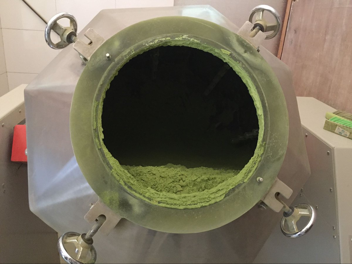 jkteashop's tweet photo. Matcha garden and its making matcha powder.
👍👍
https://t.co/9846Lxy6OB
#matcha #tea #teagarden https://t.co/dFbVLSAH70