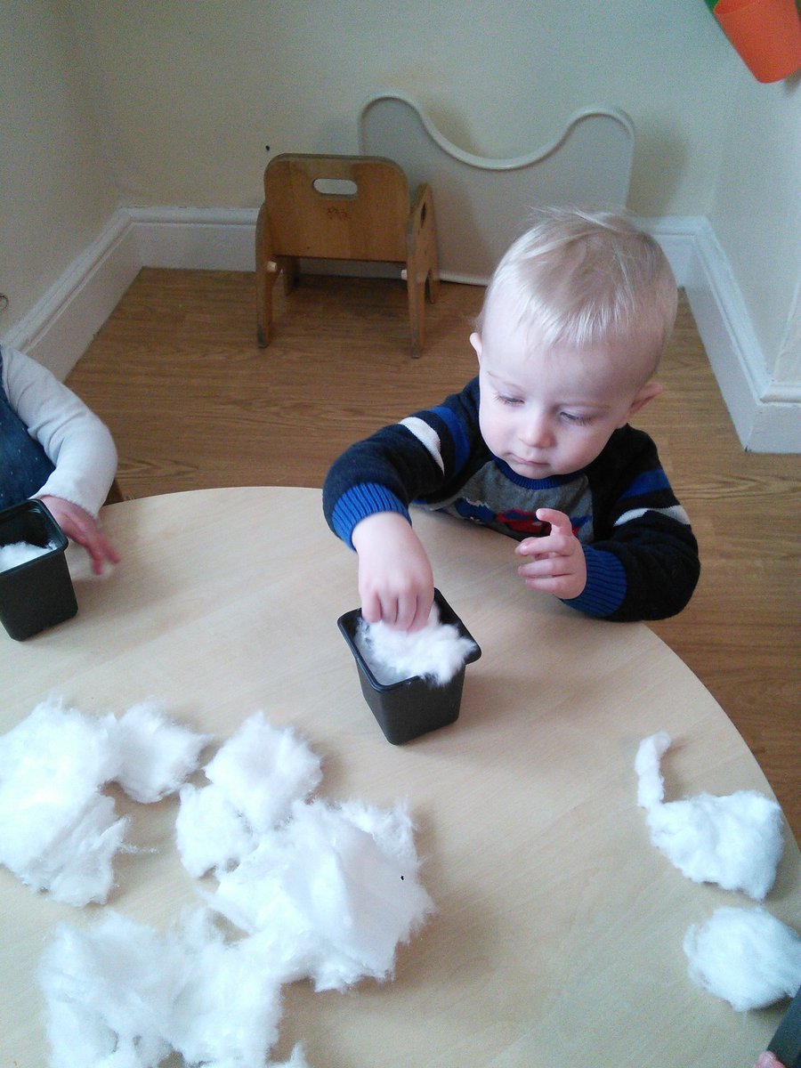 snapatworth's tweet photo. Babies create a growing area, stuffing cotton wool in plant pots and sprinkling cress seeds to grow hair for their funny faces.๐ฑ #growingarea https://t.co/GfNuym9WPf