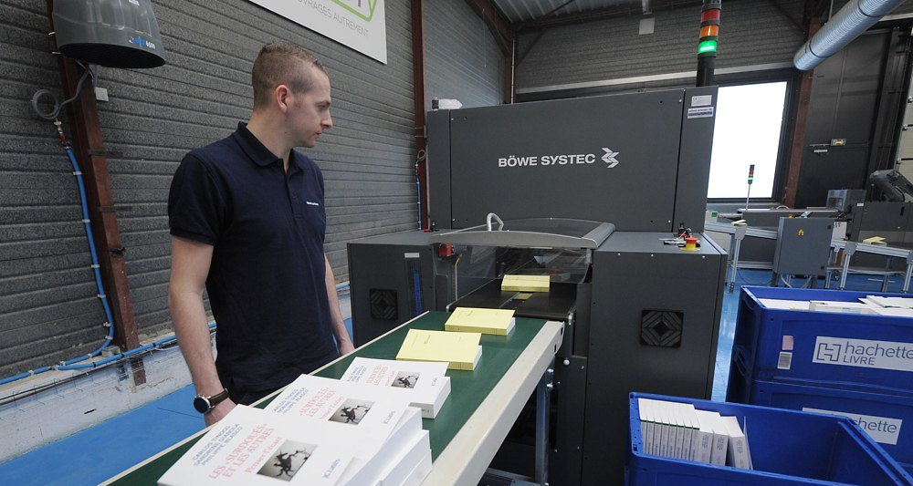 dupli_print's tweet photo. « Optimiser la gestion des stocks et améliorer la trésorerie des éditeurs, @Hachette_France lance Ritméo, un outil de réimpression automatisé pour les ouvrages aux ventes réduites ». #dupliprint #sosimply 

➡ Découvrez l'article @LesEchos - https://t.co/Qo3YgtgpJd https://t.co/i8fTdKUtTQ