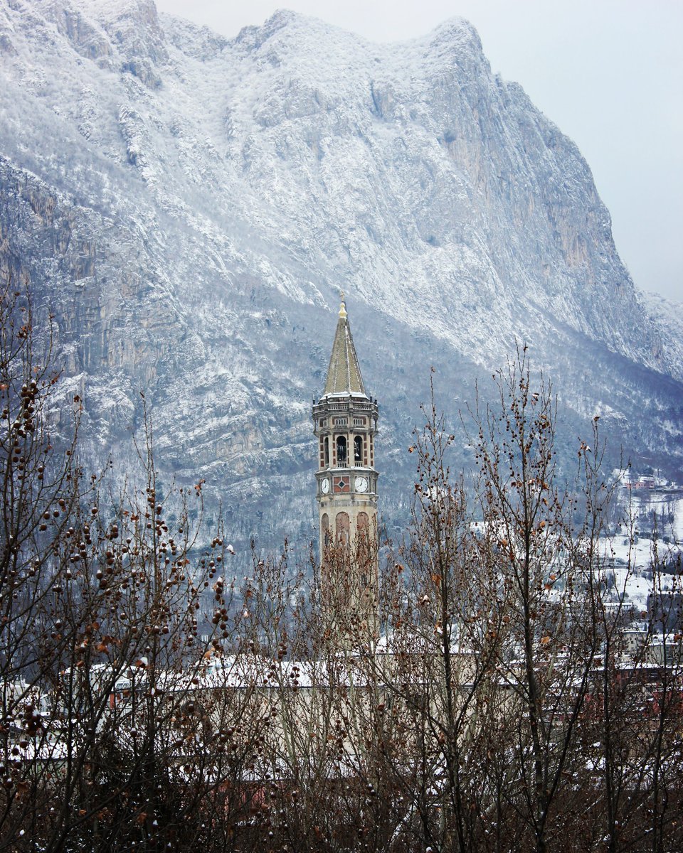 Hotel_Alberi's tweet photo. Ecco il nostro Matitone imbiancato!! #freddo #neve #visitaly #hotel_italia #italian_places #lagodilecco #Lecco #ComoLake #lagodicomo #inLombardia #WinterinLombardia #inverno2018 #matitone https://t.co/UWl6pBi68J