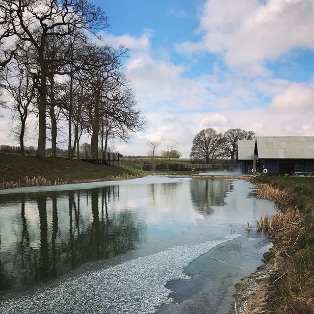 luxurypooltable's tweet photo. Stunning morning but seriously ready for Spring now! ❄️ .
.
.
.
#luxurypooltable #luxurypooltables #sohofarmhouse #farmhouse #pooltable #pooltables #outdoorpooltable https://t.co/sqLxj7LaAS https://t.co/Blr0i0ZSIs