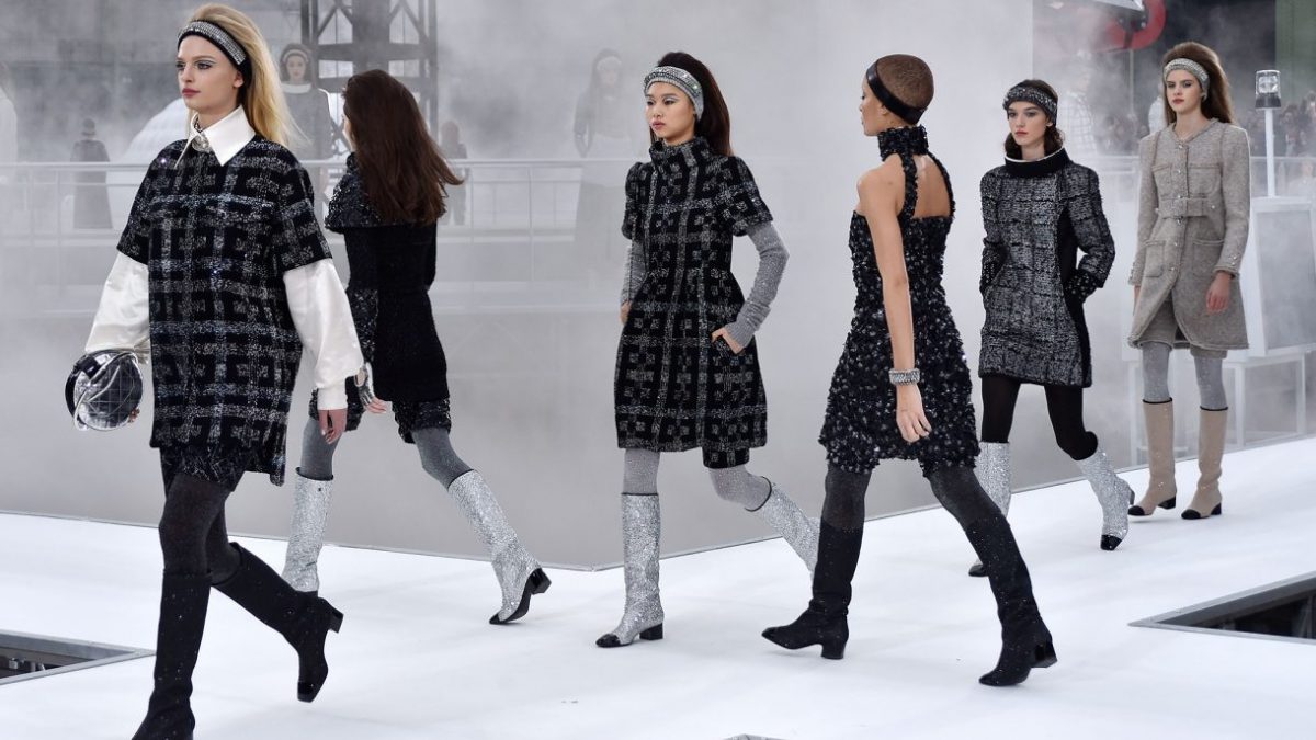 Humanitz моды. Humanitz моды. модные мокапы.