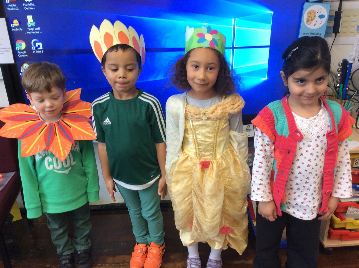 HPA_Philip_Lane's tweet image. Madrid pupils looked fantastic on Wow Day to kick start our topic Amazing Changes. The children enjoyed talking about their costumes and parading on our very own catwalk! 
#HPAPLWowDay #AmazingChanges