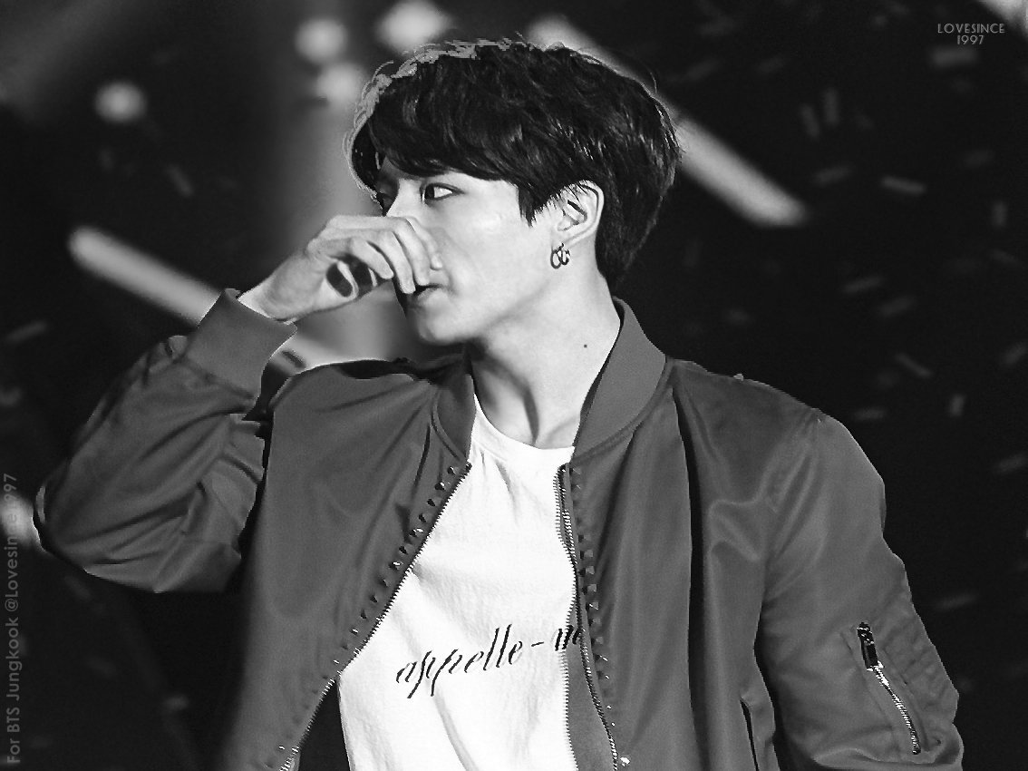 Lovesince1997's tweet photo. [HQ] 골든 디스크 #전정국

찬란하게 빛나~ 정국 오빠  ^^ 항상 기억해 내가 널 사랑해 ♡♡

@BTS_twt #iHeartAwards #BestFanArmy #BTSARMY https://t.co/K5HrvedDUm