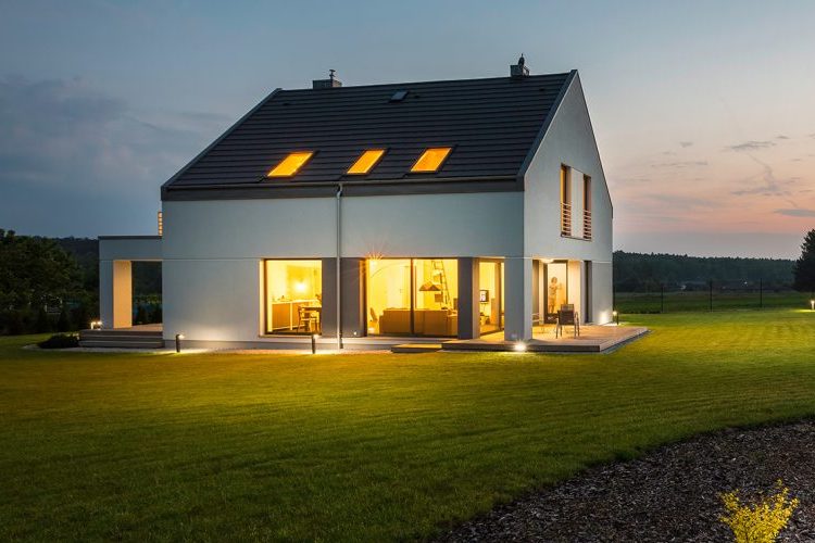 Construction21F's tweet photo. #constructionpassive Dans les #hautsdefrance, les #Passivhaus commencent à séduire particuliers et élus - https://t.co/ikewaivwLg via @businessimmo https://t.co/4p0OUg28mu