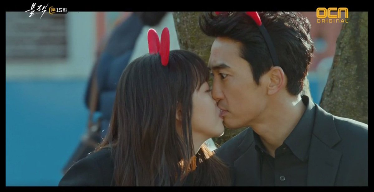 duncmattjames's tweet photo. @ItsOhManSoo @Jeoneun_Black @black_kdrama @itsmarlonhan @KapamilyaNovela @KpmlyaAsianvela @ItsKangSarah 444/Moo Gang/Joon/Black/Marlon ❤️ Ha Ram/Sarah #blackonabscbn #BlackDate #BlackFirstKiss @SongSH https://t.co/yAEH7oTjlD