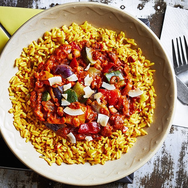 NandosUK's tweet photo. Pull up a chair PERi-PERi fans, we've got brand new dishes to say hallo(umi) to! https://t.co/bATy6DAWnk