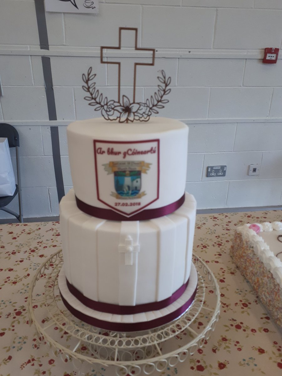 guifhiaich's tweet photo. Comhghairdeas mór le Rang 6 inniu ar lá bhur gCóineartú. Tá súil againn go mbeidh lá álainn agaibh le bhur gclann. #confirmation2018 #cóineartú https://t.co/ksMrpUIVIx