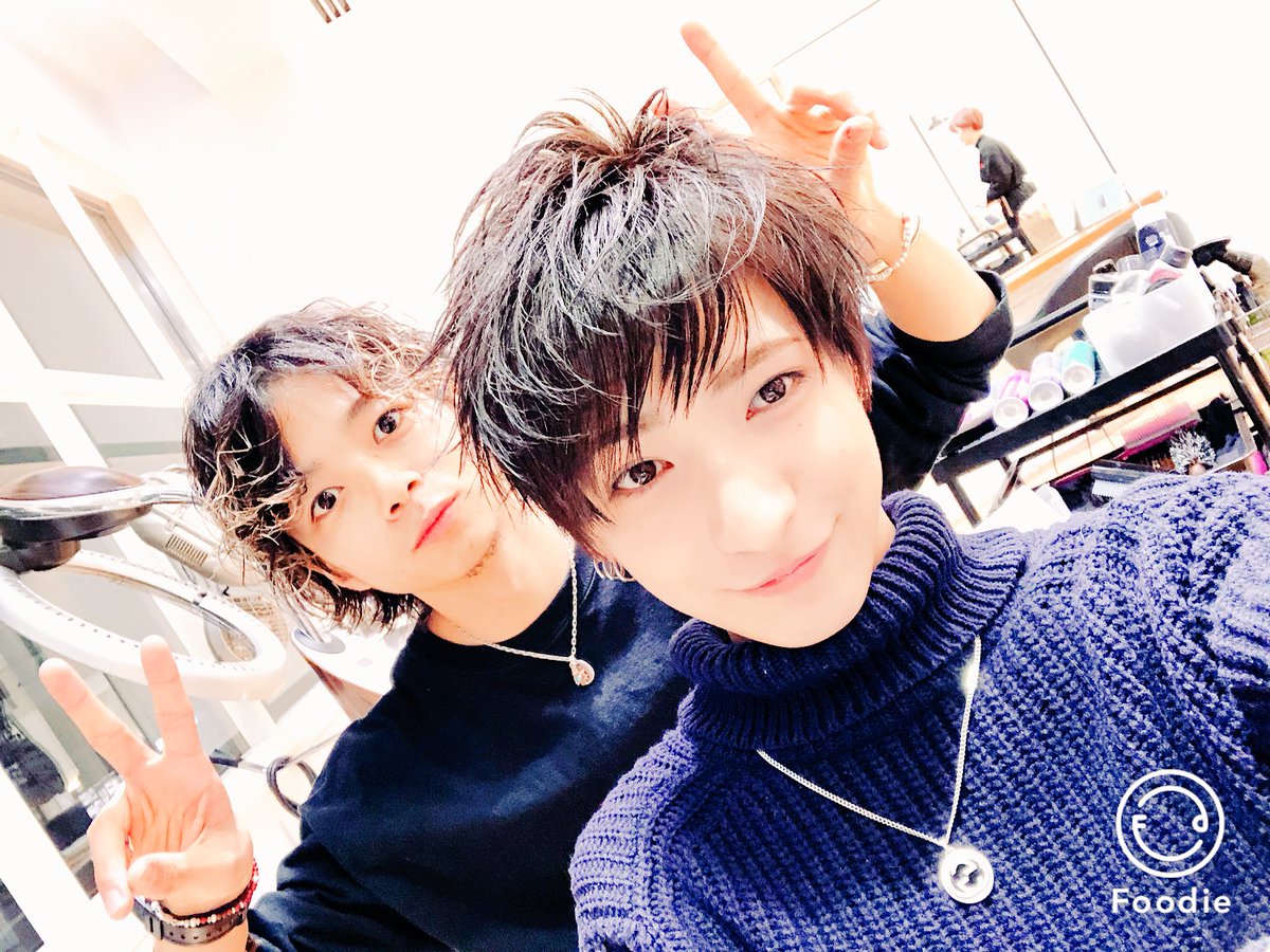 nonsuke_duck's tweet photo. やっとカラーとカット出来たよ_(:3 」∠)_
 
貴龍さんいつもかっこよくカットしてくれてありがとうございます！
 
なんとドライヤーと手ぐしでウェーブかけてセットしてくれました！
 
明日はCARNIVALNIGHT！楽しんでいきましょ！！ https://t.co/lwNsYKq69W