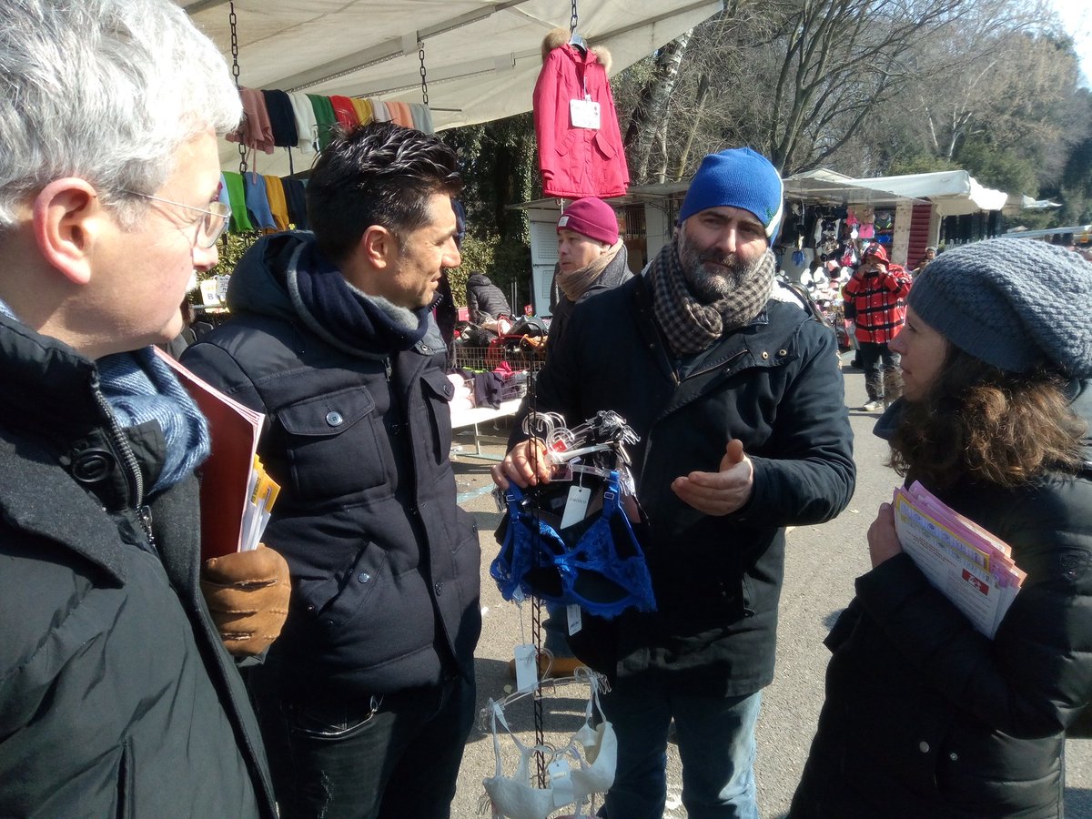 lorebecattini's tweet photo. Oggi mentre continuavo con @caterinabiti il mio giro dei mercati parlando con i commercianti delle Cascine è arrivata una bella notizia: Matteo Orfini in una lettera si  è impegnato a continuare il lavoro per escludere il commercio su area pubblica dalla Direttiva #Bolkestein https://t.co/1lblurak9K