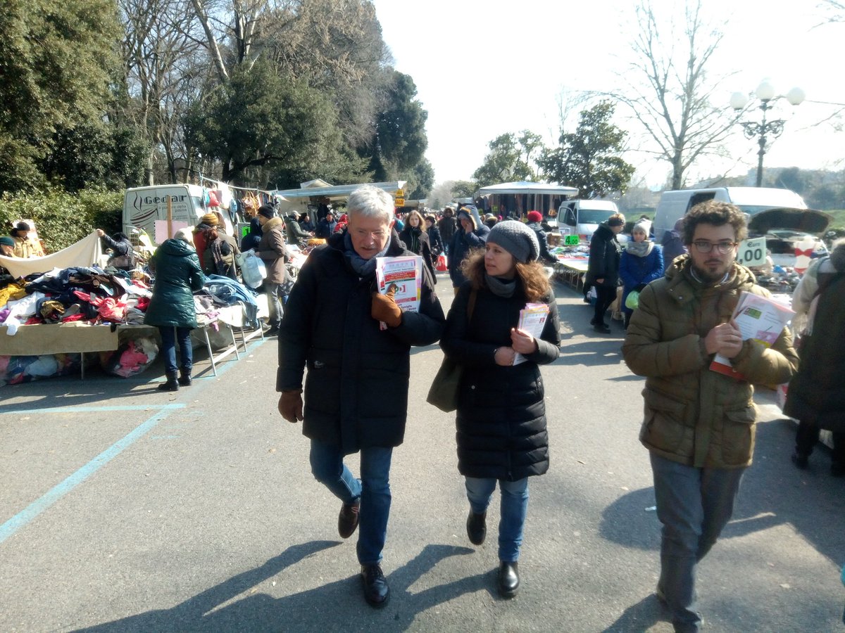 lorebecattini's tweet photo. Oggi mentre continuavo con @caterinabiti il mio giro dei mercati parlando con i commercianti delle Cascine è arrivata una bella notizia: Matteo Orfini in una lettera si  è impegnato a continuare il lavoro per escludere il commercio su area pubblica dalla Direttiva #Bolkestein https://t.co/1lblurak9K