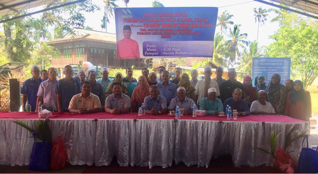 fizaarose's tweet photo. Majlis perjumpaan YB Dato' Wira Othman b. Hj Aziz bersama ketua unit &amp; peladang di Kg Teluk Tui, PPK F-II Jerlun.
#madamabeles 
#madawil2 https://t.co/PjCXTzICVu