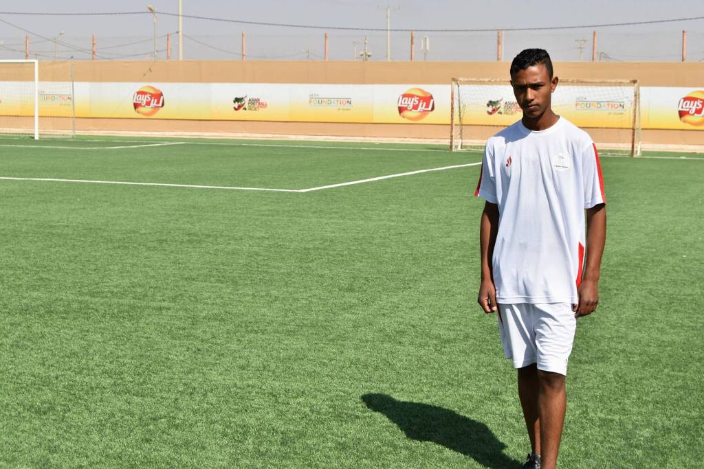 theroad_media's tweet photo. Our loss is the start of our success.

The player, Hafiz Mahmoud Al Mohammed, didn’t give up after his team lost at the “Aspire” league which was held in Qatar in the beginning of this year.

Details: https://t.co/DgXLJr2VxX
#syrianrefugees #ZaatariCamp #Jordan #Syria #success https://t.co/0Wd0d44Hid