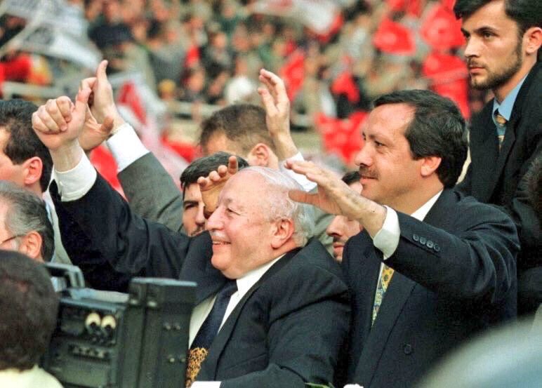 drbetulsayan's tweet photo. Vefatının 7. yılında, Türkiye Cumhuriyeti'nin 23. Başbakanı, Prof. Dr. Necmettin Erbakan Hocamızı rahmet ve minnetle anıyorum. Rabbim, mekanını cennet eylesin.

#NecmettinErbakan https://t.co/UAzvXGN7Dv