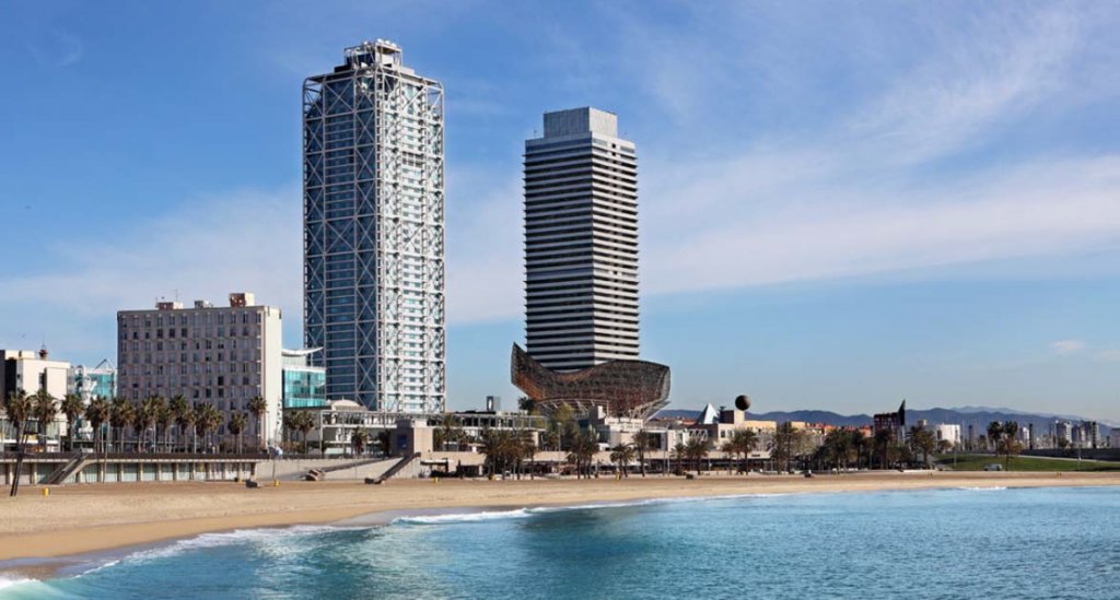 E-commerce Summit tweet media