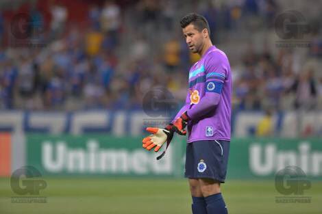 loucosdobandoo's tweet photo. Deixando a rivalidade de lado, a Fiel deseja força ao Fabio, a toda família do goleiro e a toda torcida do Cruzeiro. Você é monstro e vai passar por mais essa. Deus lhe conforte e abençoe! #ForçaFabio https://t.co/Xoz6qexrli