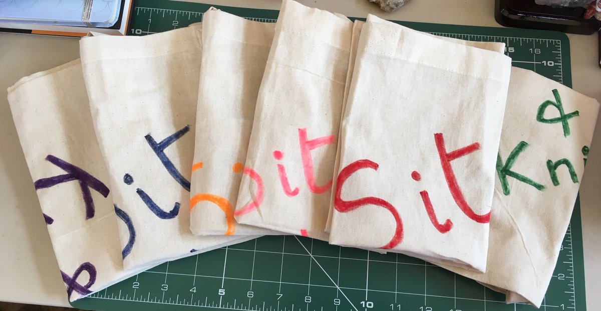 ConsueloEtty's tweet photo. Just made these for my students in my Sit & Knit classes at Lakenheath Arts and Craft Centre #knitting #beginners #beginnerclasses #handcrafts @ConsueloEtty https://t.co/2RgJNjrCsP