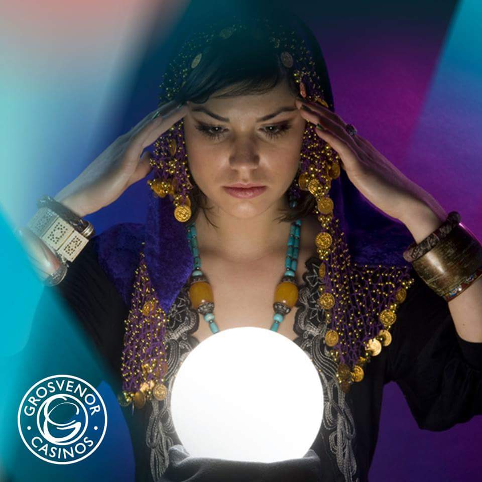 GCAberdeen's tweet photo. Psychic Night- Wednesday 21st March
Back by popular demand the hugely talented &amp; popular Suzanne Gill!
Book our 2 course meal (from 6pm), drink &amp; show (following meal) for only £25pp by calling Clare on 01224 569830.#suxannegill #psychicnight https://t.co/4TLullkO1R