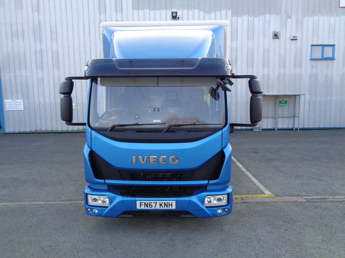 Blueboxsameday's tweet photo. Pleased to announce our new 7.5 tonne Iveco Eurocargo to add to our increasing fleet #Shropshire #Oswestry #delivery #courier #sameday #Telford #Shrewsbury #UK #Wrexham #Whitchurch #UPS #relocationservice #ADR #Logistics #Innolift #delivery #chester #ludlow #licensedwastecarrier https://t.co/iZhFvkNbCx