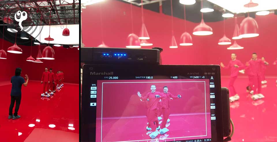 supplenam's tweet photo. @supplenam #Akbank #choreography #Turkey #london #Advertising #hoverboards #rehearsals https://t.co/Bw49N2ZKLS