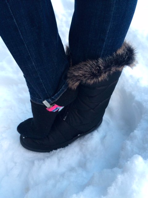 Strupz's tweet photo. Loving the snow - time to wear Strupz with snow boots to keep your jeans tucked in neatly and comfortably. https://t.co/qiKF9bH4lb #lovesnow #fashion #Boots https://t.co/AL9e3KJc34