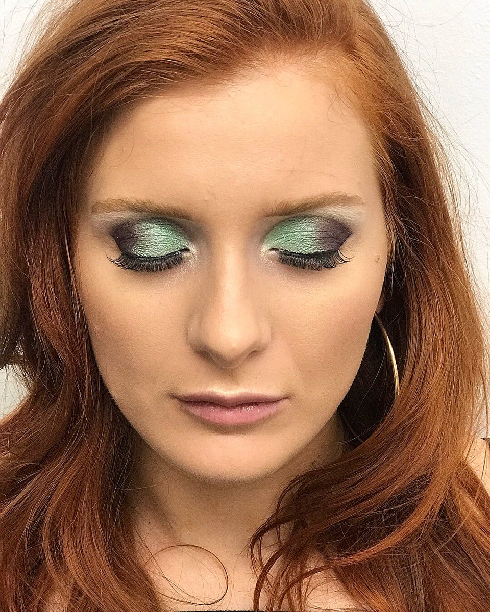 Funkymedusa's tweet photo. What a beaut!
Love using @MakeupRVLTN Mermaid eyes🧜🏼‍♀️ makeup packages available here! #makeupavailablehere #mermaideyes #funkymedusa #streatham #makeuprvltn https://t.co/jTtzRzl4sE