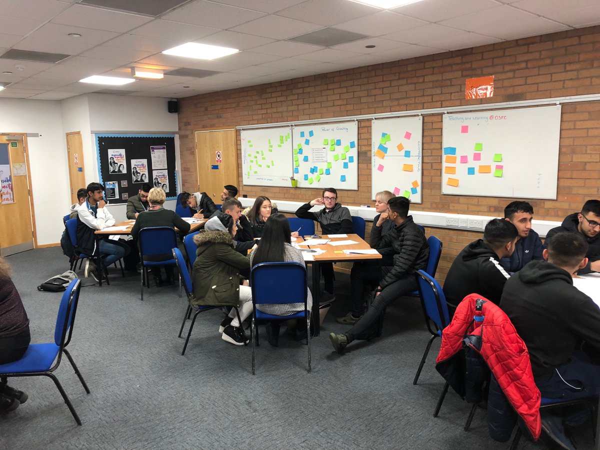 OSFC_Info's tweet photo. Business Students taking part in the ‘building a personal brand’ workshop ran by IGD. https://t.co/rmchD8BEcw