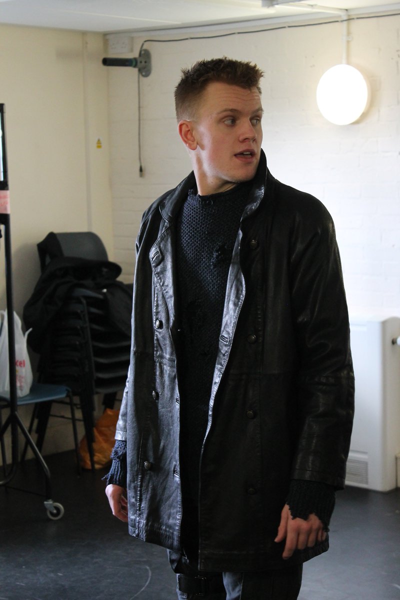 WorcesterRep's tweet photo. Just 7 days till the talented Young Rep. bring Macbeth to @theswantheatre ����🗡️ #somethingwickedthiswaycomes #Macbeth #theyoungrep #cantwait https://t.co/oaG7YnECJ3