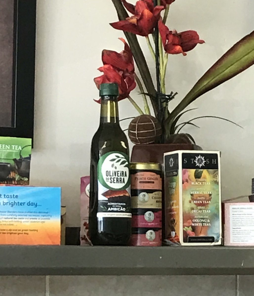 OliveOilToday's tweet photo. @OlivariOliveOil funny to see your cousin on a restaurant shelf in Miami. https://t.co/BmQgh0gmTz