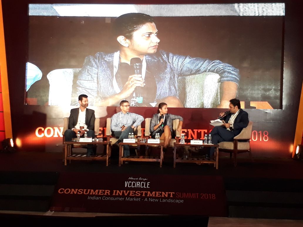 MosaicDigitalIN's tweet photo. Engaging panel on ‘Building offline &amp; online channel - Managing complexity and delivering success’ with front runners at #VCCConsumer Summit https://t.co/Ssb2HZfMOE