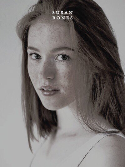 MundoMagico_Boo's tweet image. ✫  .   ˚  ✷ ∫ Ｂｕｓｃａｍｏｓ ａ :

— Susan Bones. 

˚ . ✶ Hufflepuff.

˚ . ✶ Sangre Mestiza.

¿ Rt ? #Bumbadaboo