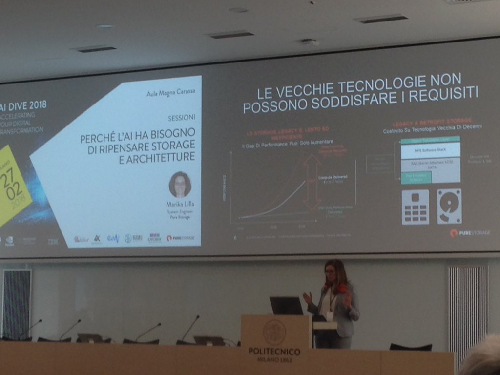 e4company's tweet photo. Gli algoritmi di #deeplearning richiedono sempre maggiore potenza! @PureStorageIT presenta ad #aidive Flashblade, un nuovo modo di ripensare lo #storage nei progetti di #ArtificalIntelligence https://t.co/kwYUbC1PFb
