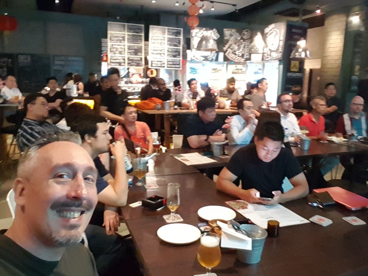 vandigital's tweet photo. We are live now at #tapsbeerbar for the first #bitcoin weekly #meetup #accessmy #zcoin #fomomedia#Hiphoptheblockchain https://t.co/L5qIQPmtQU