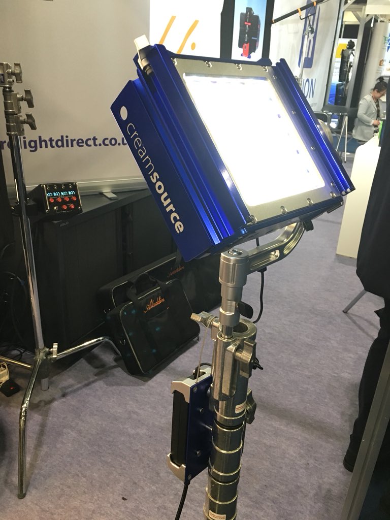 Bubble_Agency's tweet image. Check out @OutsightGlobal #creamsource mini at @BVExpo this week! Check out stand Q12, Pro Light Direct for a demo
