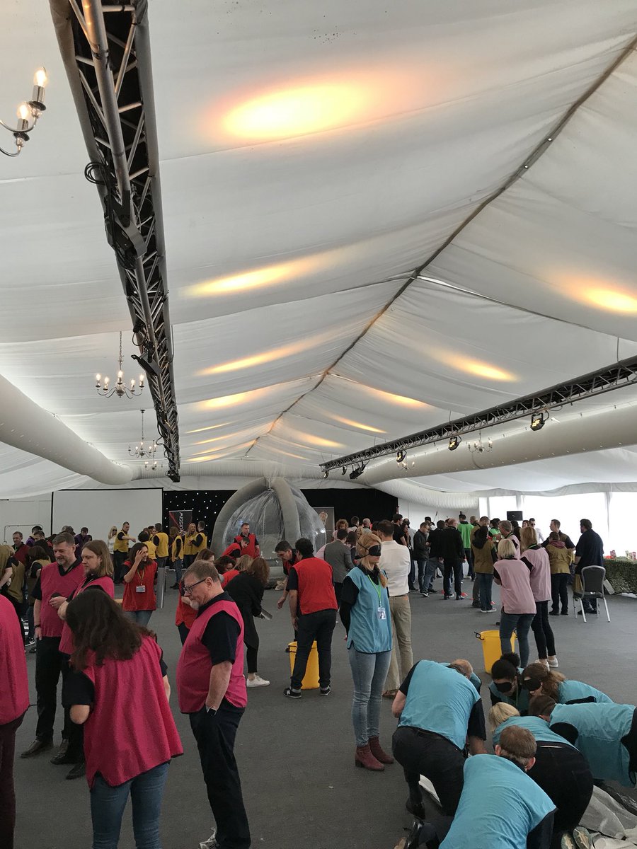 ThomasInt_News's tweet photo. Team building taking place at the #GLE18 #teamthomas https://t.co/GQB7v1aYHZ