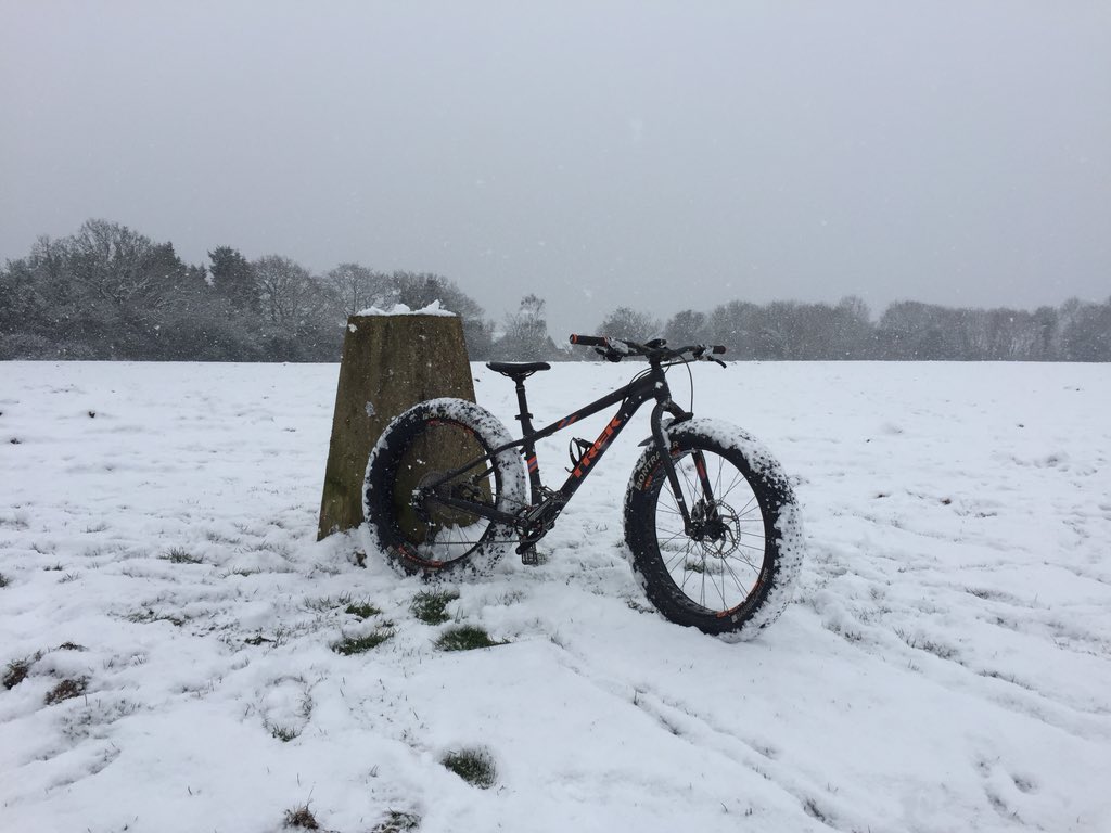 jonboy1066's tweet photo. Rude not to on a day like today.
#fatterisfunner https://t.co/vXiOEZLxLU